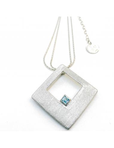Collier artisanal argent carré et apatite