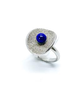 Bague artisanale argent rhodié antiallergique avec lapis-lazulli dela collection Ondine de chez Just'in jewels