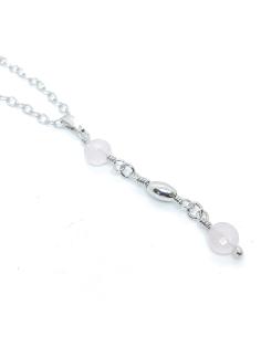 Collier artisanal argent rhodié antiallergique avec quartz rose collection Helina de chez Just'In Jewels
