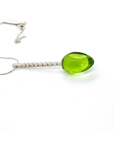 Collier artisanal argent rhodié antiallergique et cristal vert du val st lambert collection UNISSON de chez Just'in jewels