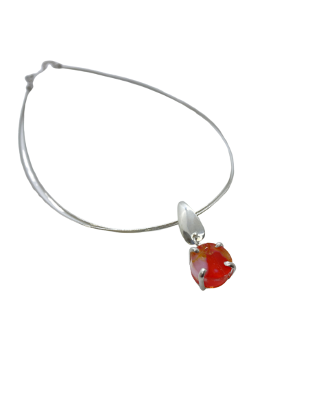 Tour de cou artisanal en argent pour femme avec cristal orange du Val St Lambert