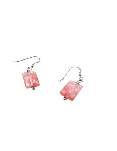 crochet d'oreille en argent rhodié avec pierre fine naturelle quartz framboise collection louane de justinjewels