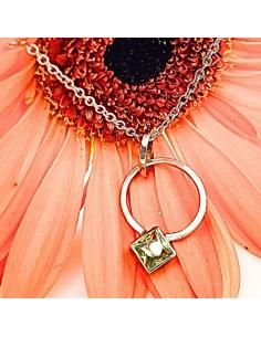 collier artisanal argent rhodié avec pierre fine naturelle de grenat du mali collection ALICE de chez Justinjewels