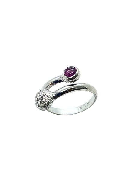 bague artisanale en argent rhodié antiallergique avec véritable rhodolite création just'in jewels