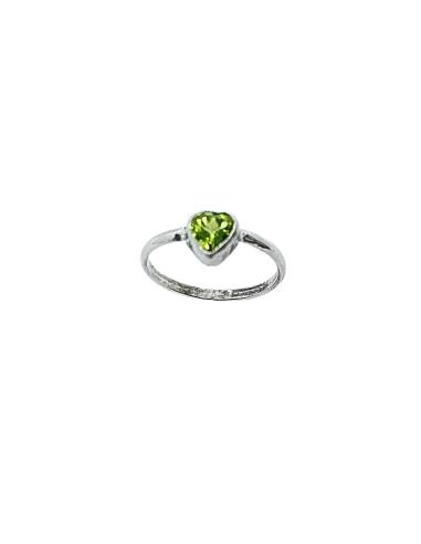 bague artisanale pour femme en argent rhodié antiallergique avec pierre fine naturelle de peridot création just'in jewels