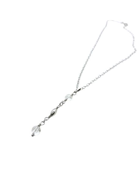 collier artisanal argent rhodié pour femme avec pierres naturelles de cristal de roche collection helina de chez Just'in Jewels