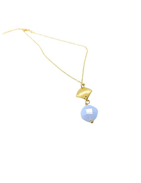 collier artisanal argent plaqué or avec véritable calcédoine bleue collection lola de chez Just'in jewels