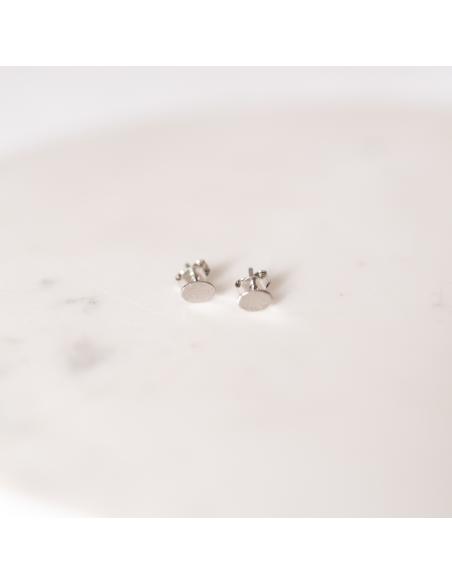 Perceuse d'oreille en argent finition rhodiée antiallergique forme ovale création justinjewels