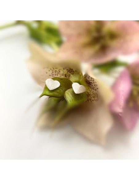 création artisanale pour femme boucle d'oreille en argent rhodié en forme de coeur imaginé par JUST'IN JEWELS