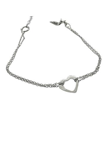 Bracelet motif central coeur evidé