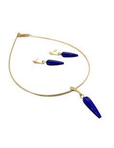 Collier artisanal argent plaqué or vermeil avec pendule de lapis lazulli sur un tour de cou semi rigide double omega 2