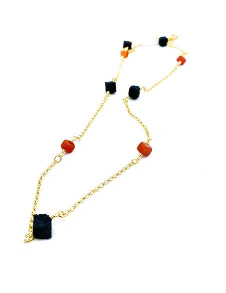 Collier artisanal en argent plaqué or vermeil avec véritable cornaline et lave noire