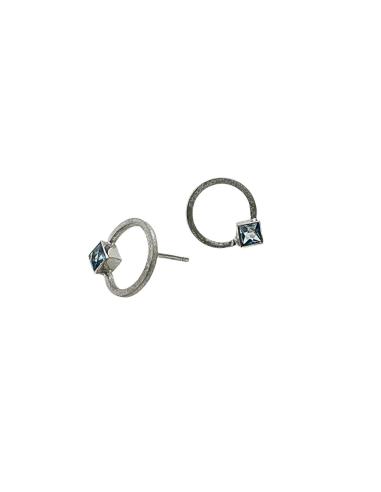 Boucle d'oreille argent anneau et topaze bleu