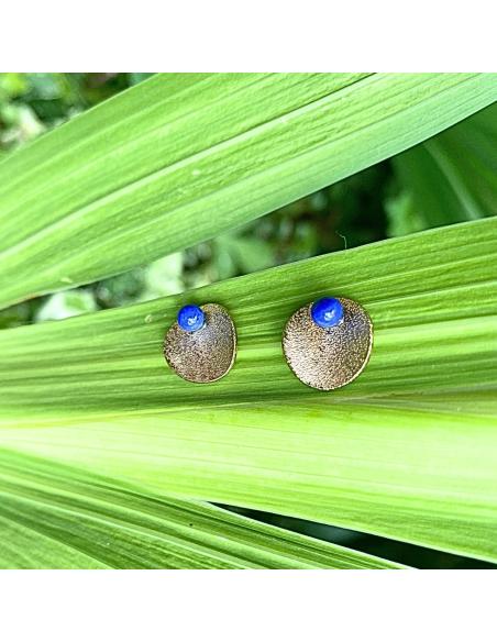 boucle oreille argent plaqué or vermeil avec véritable lapis lazuli bleu création artisanale Just'in Jewels