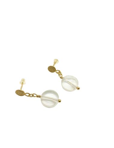 Boucle d'oreille argent plaqué or vermeil avec disque de cristal de roche création artisanale de just'in jewels