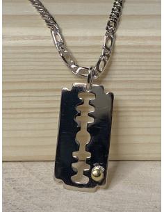 Collier pour homme avec lame de rasoir et cabochon or, bijou artisanal vendu en ligne ou dans notre bijouterie de Ramillies 2